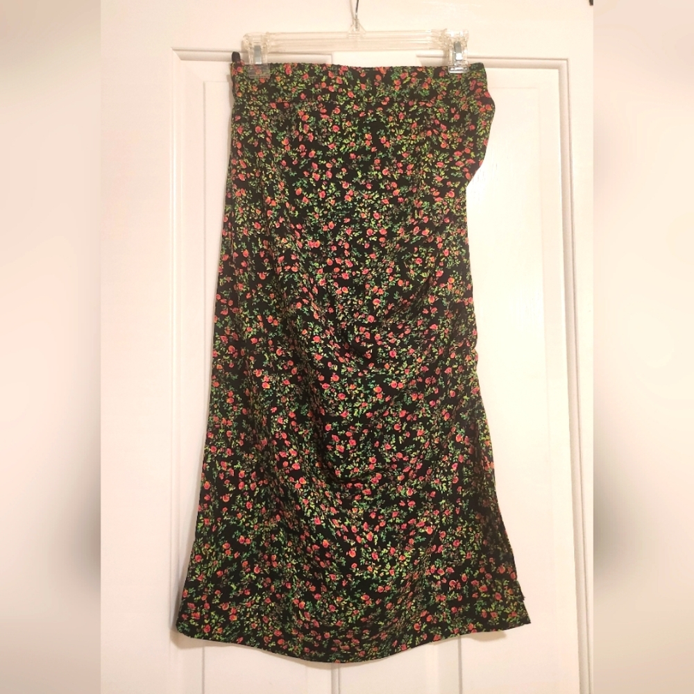 Pencil skirt